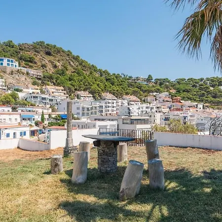 La Lloia Seafront Villa *